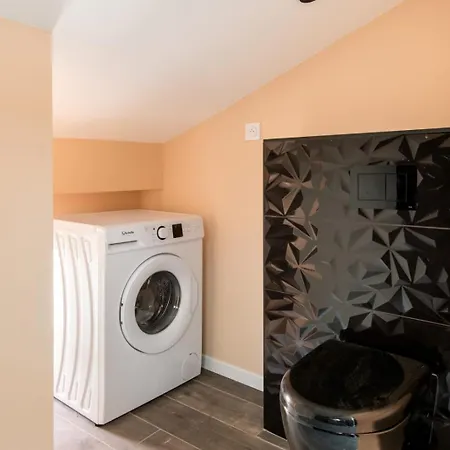 Apartment Beige Hospitalite - Agathe - Le Nid Urbain Saint-Etienne (Loire)