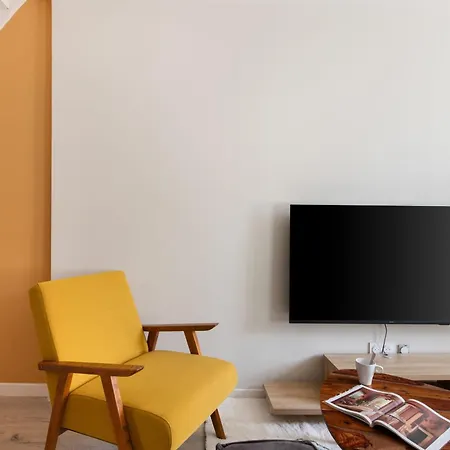 Beige Hospitalite - Agathe - Le Nid Urbain